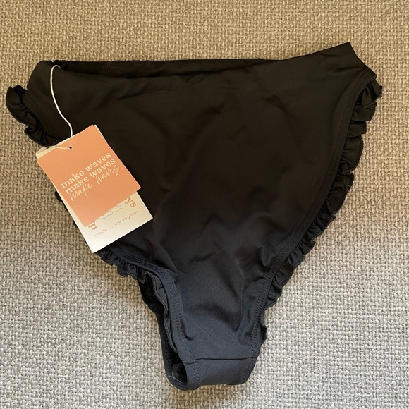 DIPPIN’ DAISY’S PACIFICA RUFFLE SWIM BOTTOMS XS BLACK - Picture 7 of 10